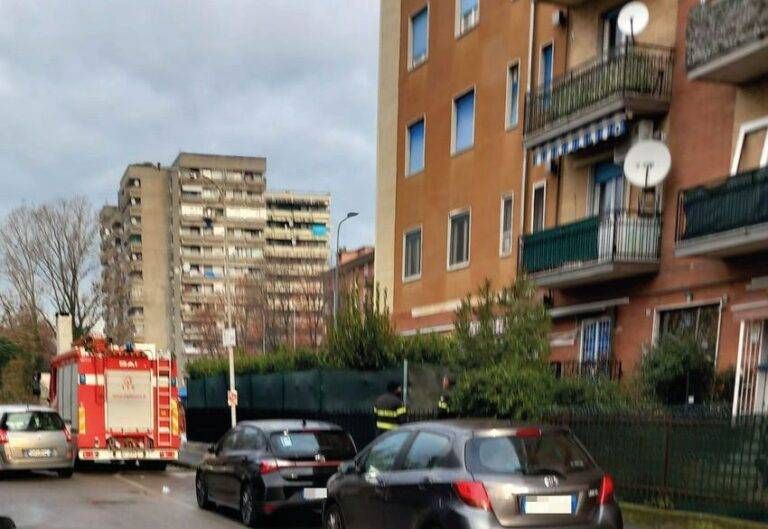 Baranzate, esplode la powerbank: scoppia un incendio Baranzate esplode powerbank incendio